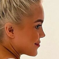 sirenbjerkli Nackt