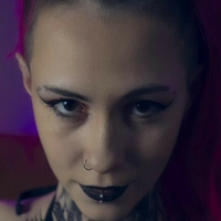 Skylar Calico Nackt