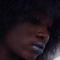 smiley_black_doll Nackt