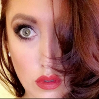 SoCal Val Nackt