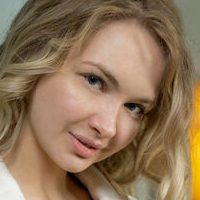 Sophie Blond Nackt