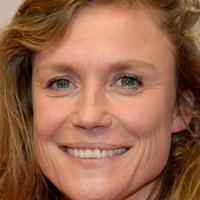 Sophie Hilbrand Nackt