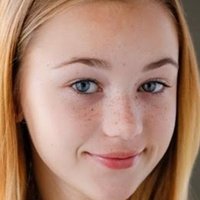 Sophie Logan Nackt