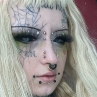 Spooki Nackt