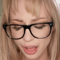 Stella Chiyoki Nackt
