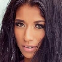 Stephanie Ayala Nackt
