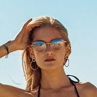 Sunny Emily Nackt