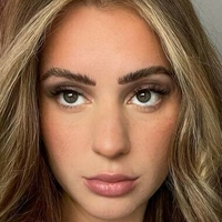 Tavia Sky Nackt