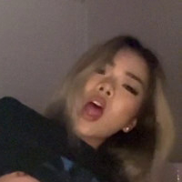 Tch0m Nackt