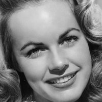 Terry Moore Nackt