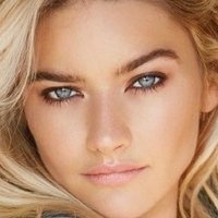 Tess Jantschek Nackt