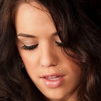 Tess Taylor Nackt