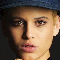 Thais D’Lima Nackt