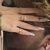 Thotoro Nackt