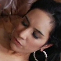 Tia Cyrus Nackt