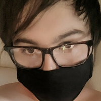 tyuio12 Nackt