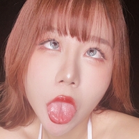 Uying ASMR Nackt