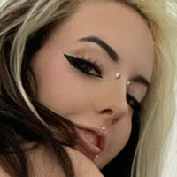 Valerie Vampyr Nackt