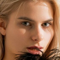 Valery Nackt