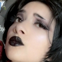 Vampyrisu Nackt