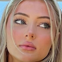 Victoria Rozmajzl Nackt
