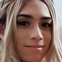 Victoria Salvatore Nackt