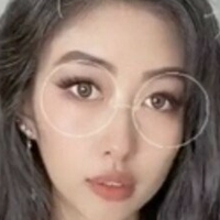 Vyxia Vyxphan Nackt