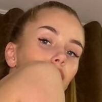 Whitebaby18 Nackt