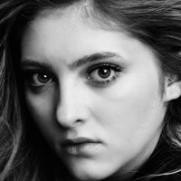 Willow Shields Nackt