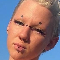 WoahPhinn Nackt