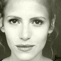 Yaara Pelzig Nackt