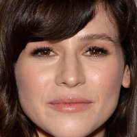 Yael Stone Nackt
