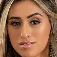 Yasmin Luz Nackt