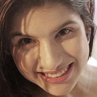 Yasmin Muller Nackt