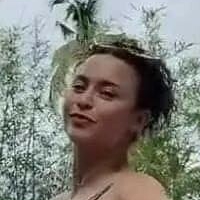 Yassi Pressman Nackt