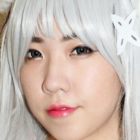 Yoonie Nackt