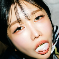 Yunjini Nackt